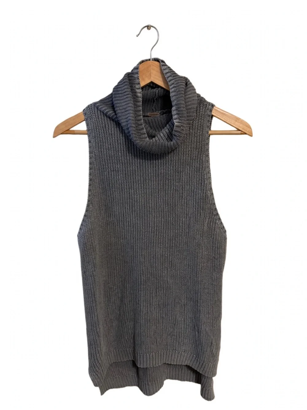 Free People Sleeveless Cowl Neck Sweater in Gray- Size S